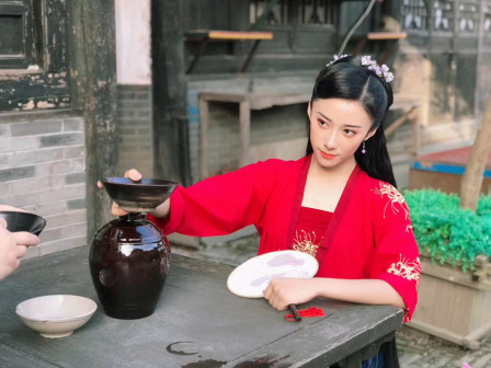 杨洛仟_百度百科