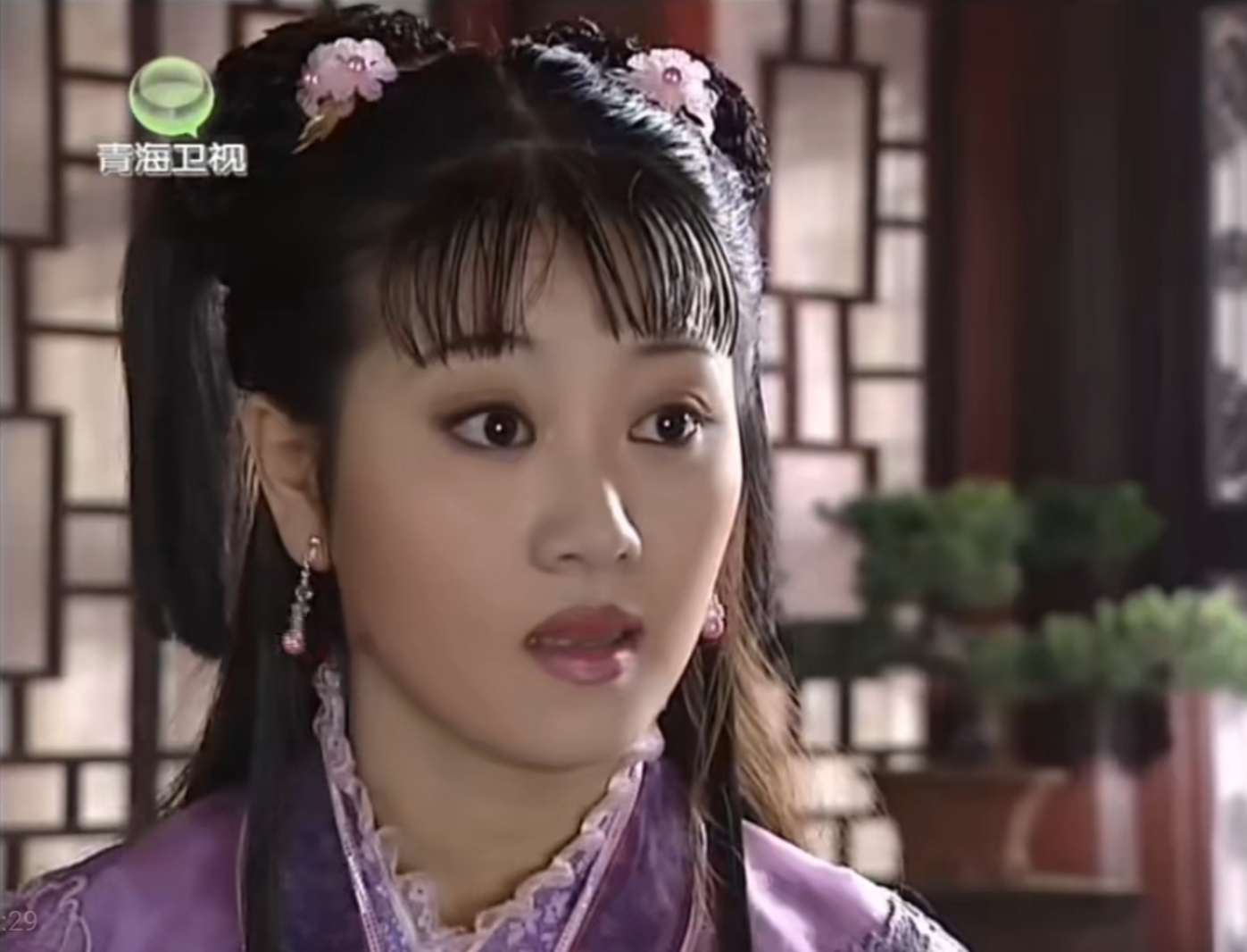 女,电视剧《上错花轿嫁对郎》中的人物,由演员徐婧灵饰演