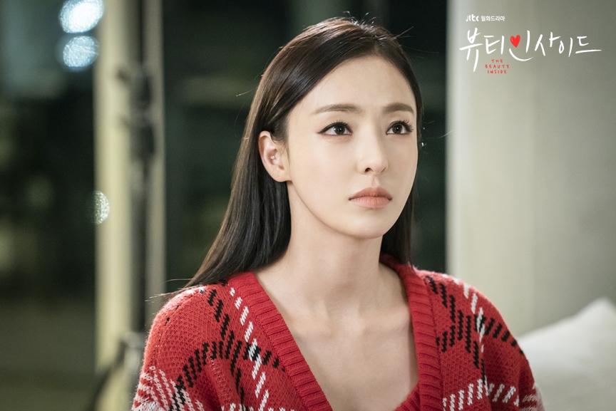  p data-id="go0lx7b42e">李多熙 i>