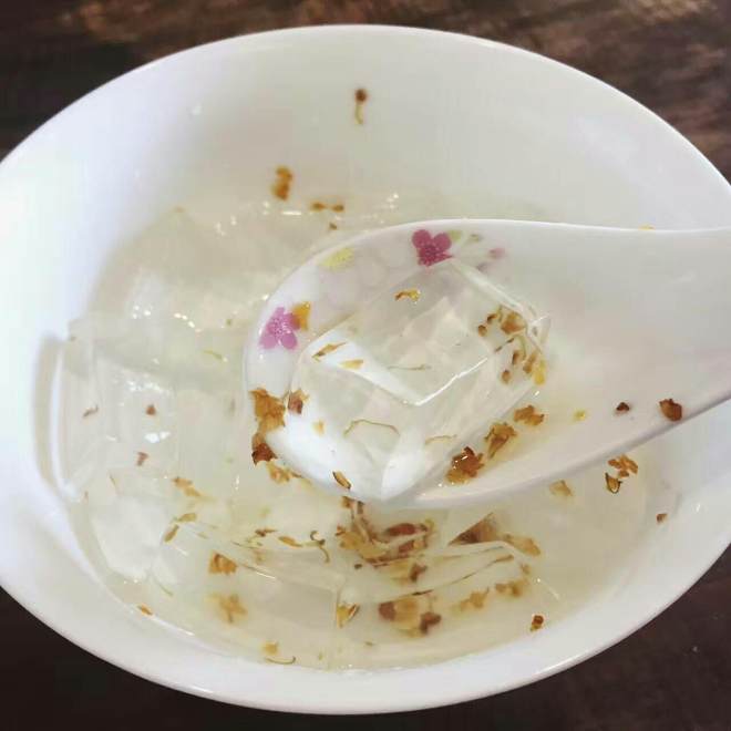  p>白凉粉是一种中国 a target="_blank" href=