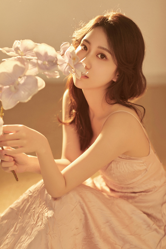 joyqrn">刘思佳,女,2003年7月19日出生于四川省南充市,中国内地女演员