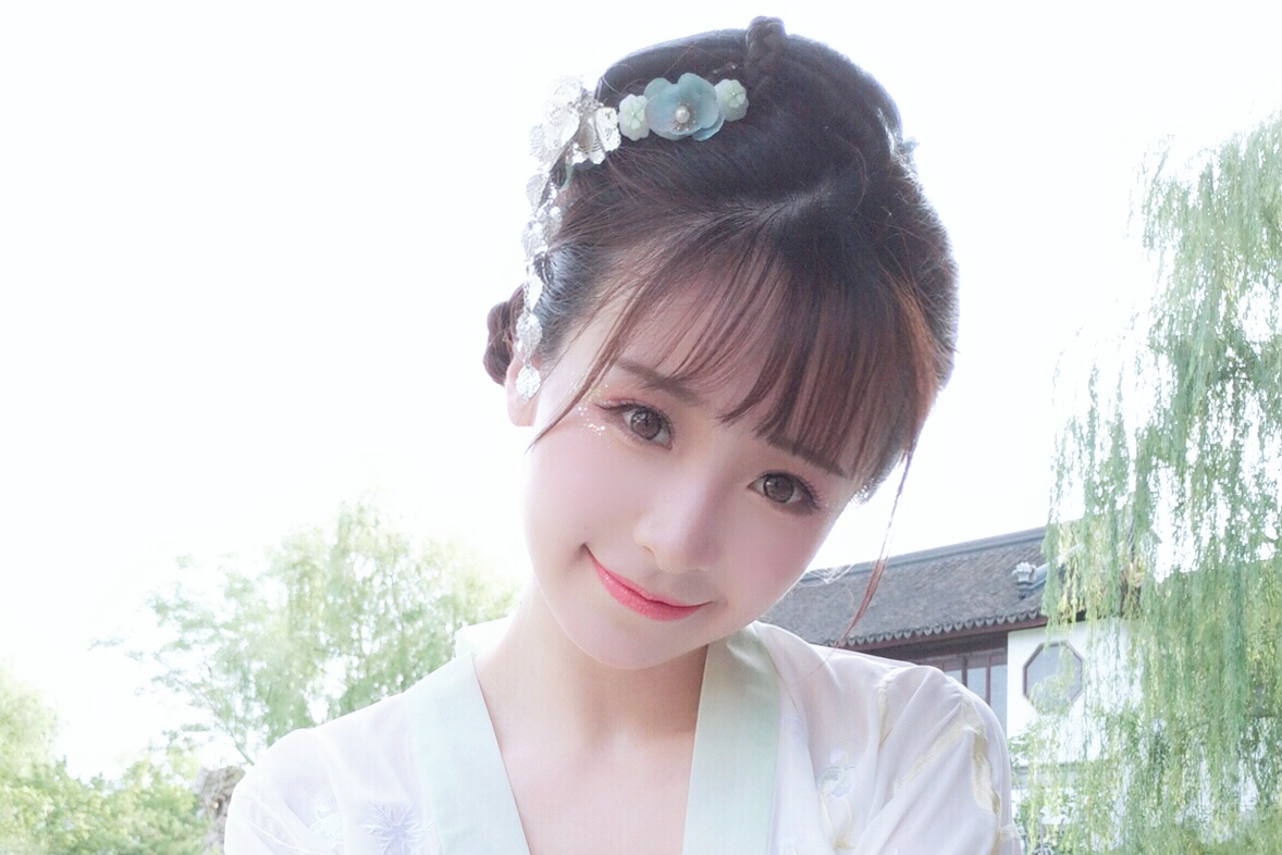  p>紫颜-小仙紫,知名舞见,bilibili 2018年度新人奖up主. /p>