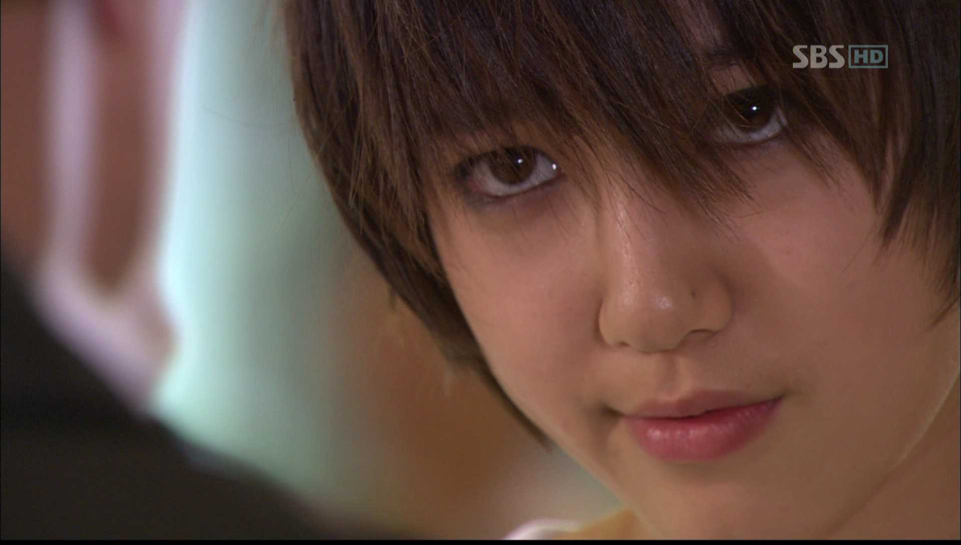  p>《原来是美男啊》是韩国sbs电视台2009年10月7日起首播的水木剧,由