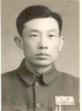 男,出生于1919年,四川省 a target="_blank" href="/item/营山县