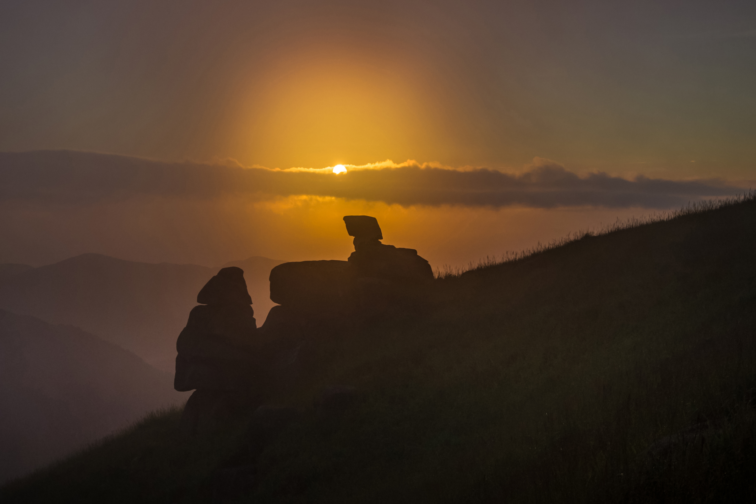  p>鸳鸯草场位于柘荣县东源乡鸳鸯头村,距离县城18公里,海拔980米至