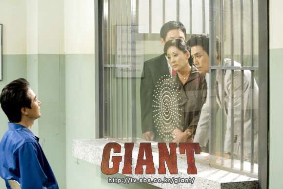  p>《巨人》是 a href="#">韩国sbs电视台 /a>2010年播出的创社20年