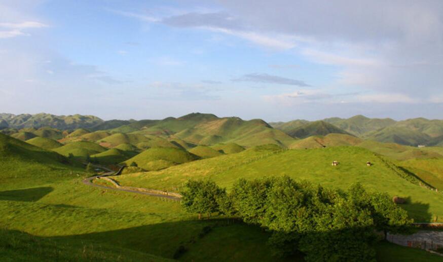 亩草山位于云南省 span class="ref" data-ctrid="tedjirbmmjvh">马龙