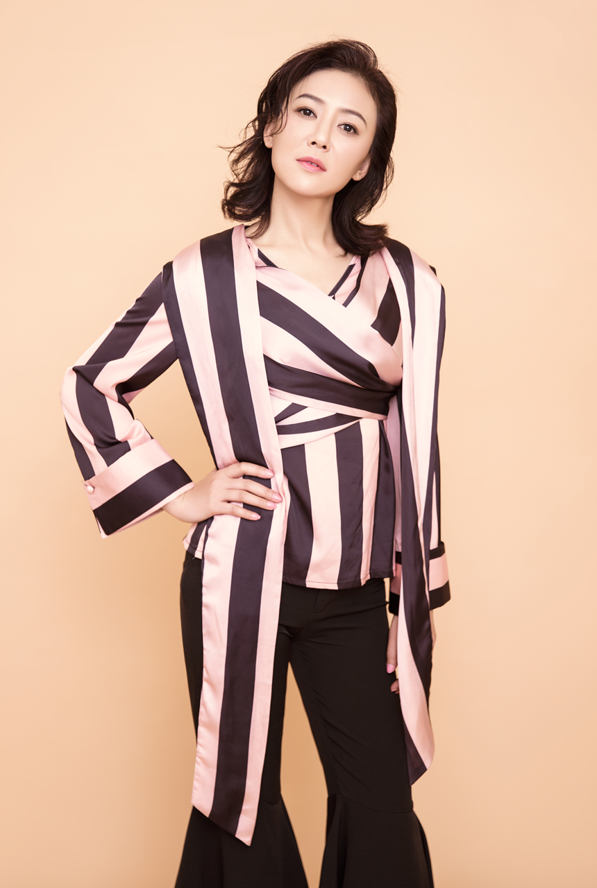 to8">杨萍,中国内地 a target="_blank" href="/item/女演员/8746382"