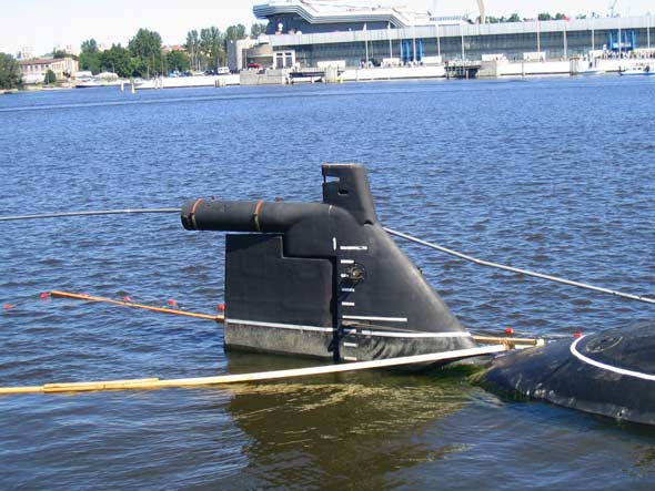  p>拖曳线列阵声呐也称"拖曳阵声呐".