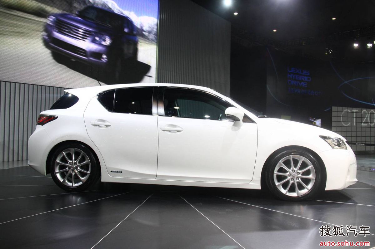 雷克萨斯200h