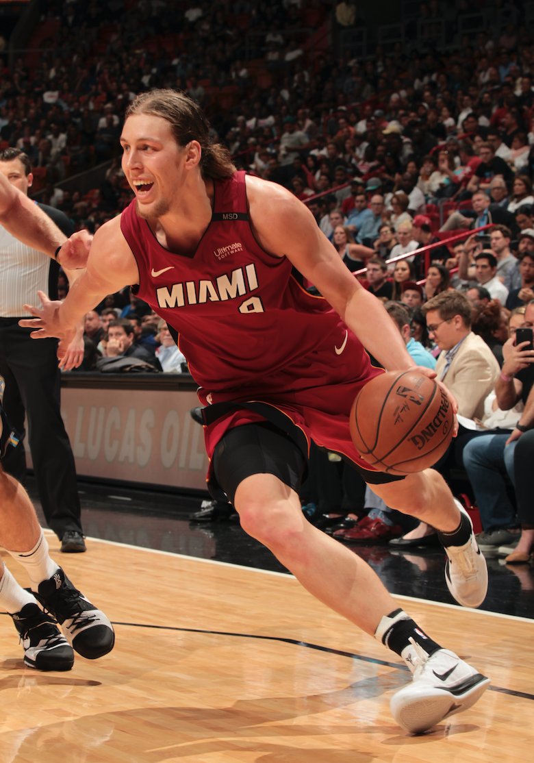  p>凯利·奥利尼克(kelly olynyk),1991年4月19日出生于加拿大 a