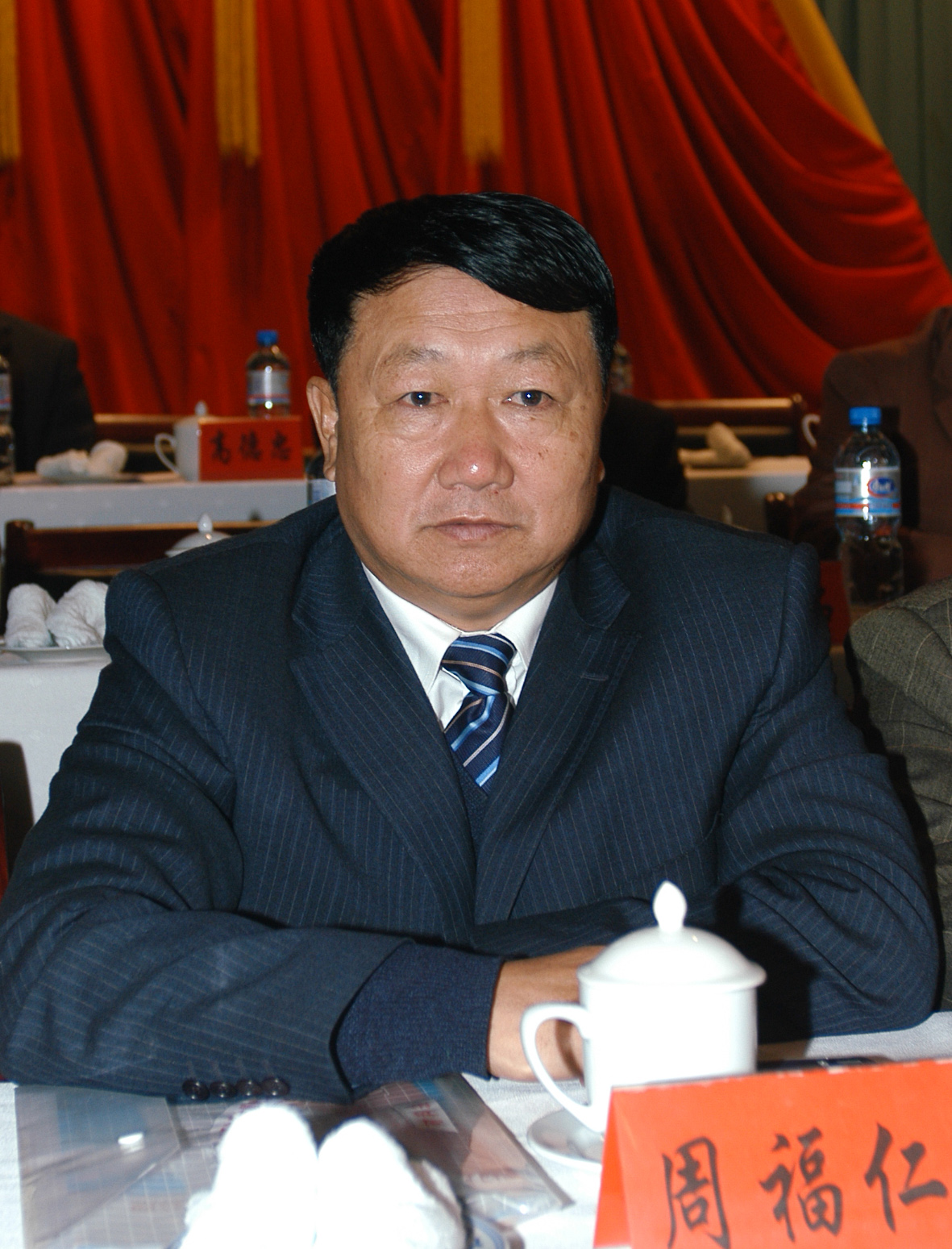 全国人大代表,曾任 a target="_blank" href="/item/海城市/2397070"