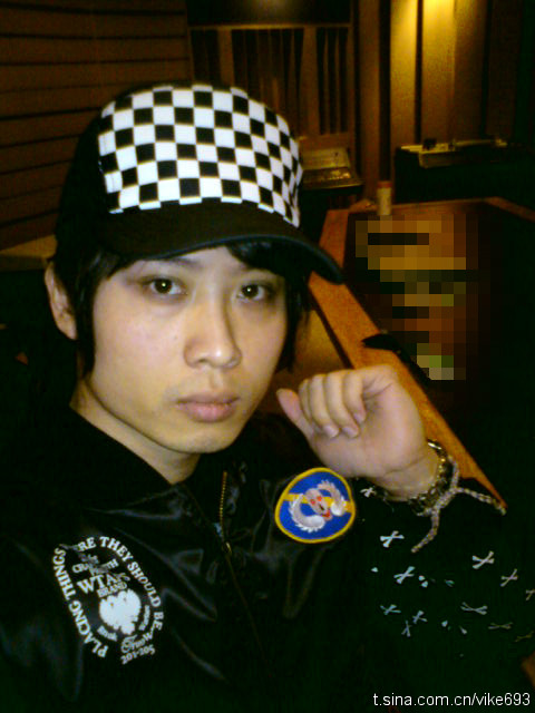  p>陈志介,台湾乐团 a target="_blank" href="/item/东城卫/6599471"