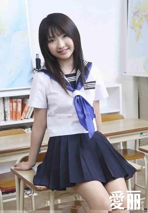 学生服