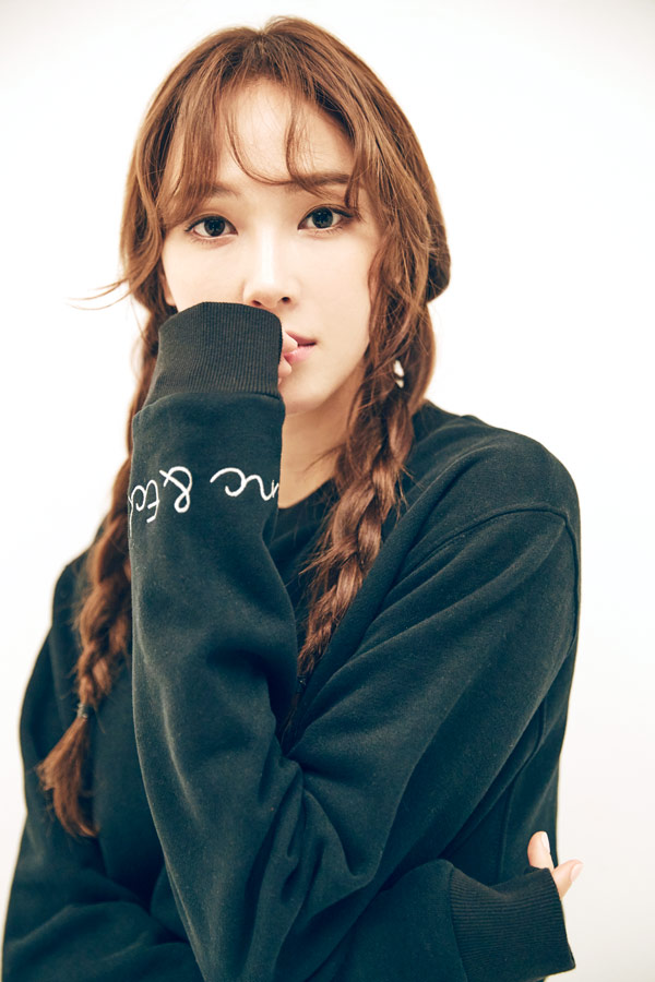  p>郑秀妍(jessica jung),1989年4月18日出生于美国加利福尼亚州