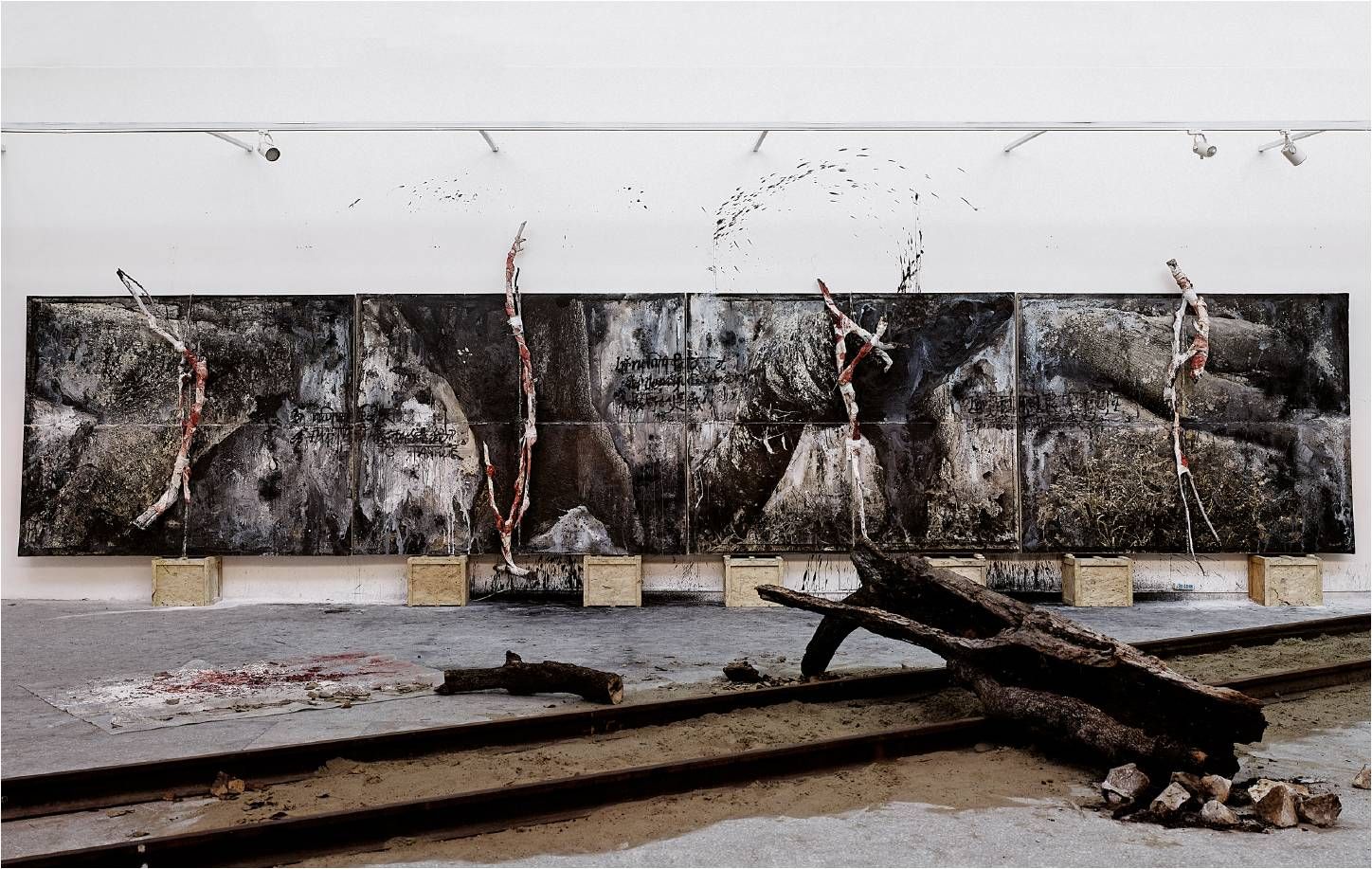  p data-id="gnb8n10qod">高波,艺术家,摄影家,1983年毕业于四川美术