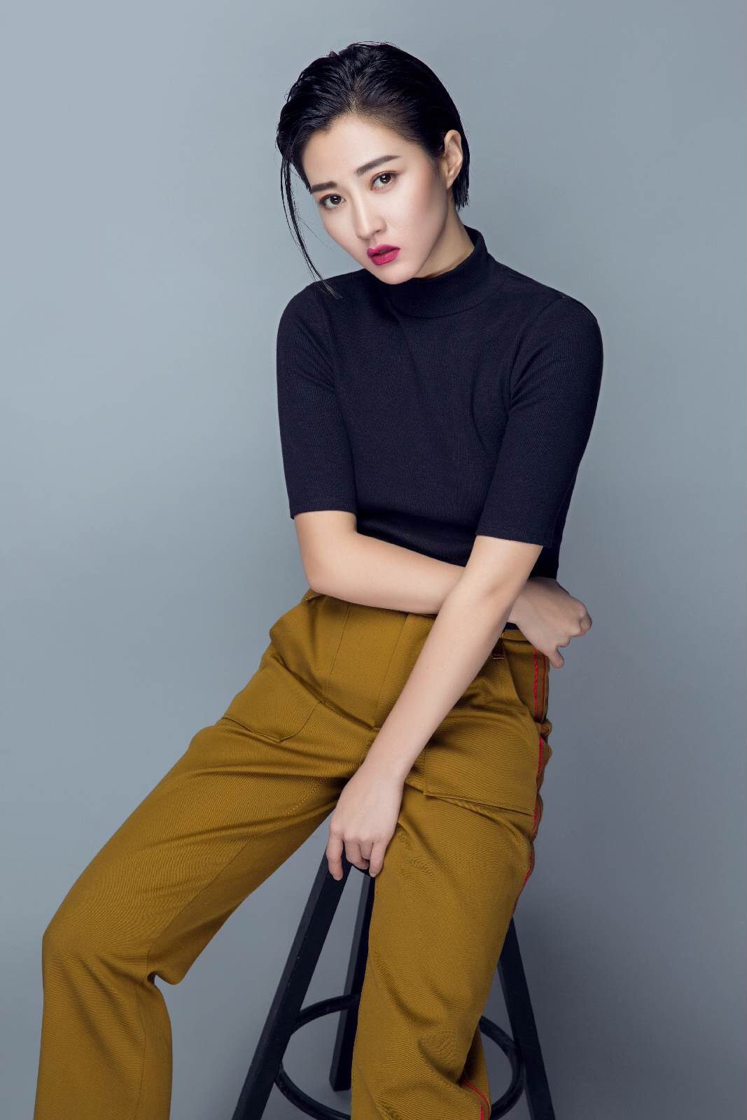  p data-id="gnwrkf7rsy">张燕妮,11月2日出生,中国内地女演员,毕业于