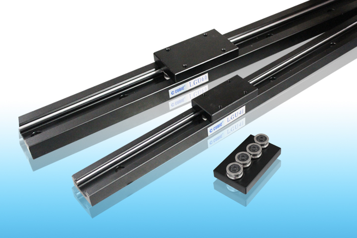  p>双轴心导轨是在德国研发的一种高速导轨,滑块和滚轮配合都是一体