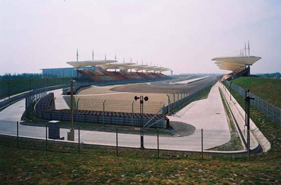  p>珠海国际赛车场位于珠海市金鼎镇.