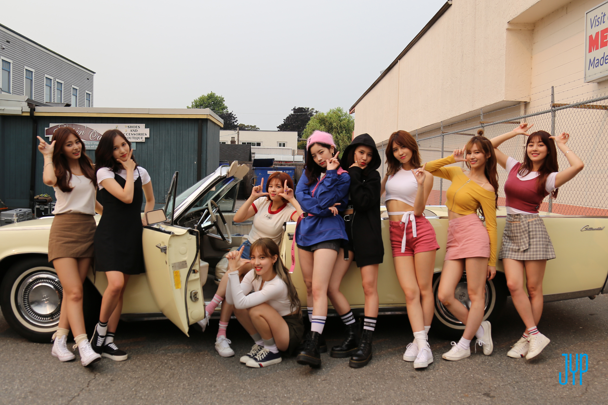  p>twice是jyp entertainment于2015年10月20日推出的女子演唱团体,由