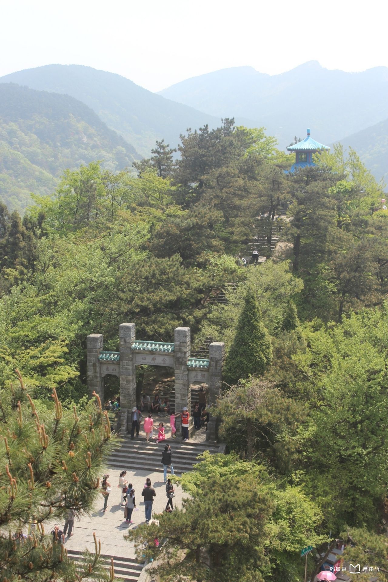  p data-id="gnwkhn4uij">含鄱口,位于江西省九江市庐山黄龙潭,含鄱口