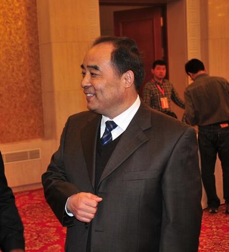  p>张锦同,男,汉族,1956年11月出生,河南省项城市人,在职研究生学历