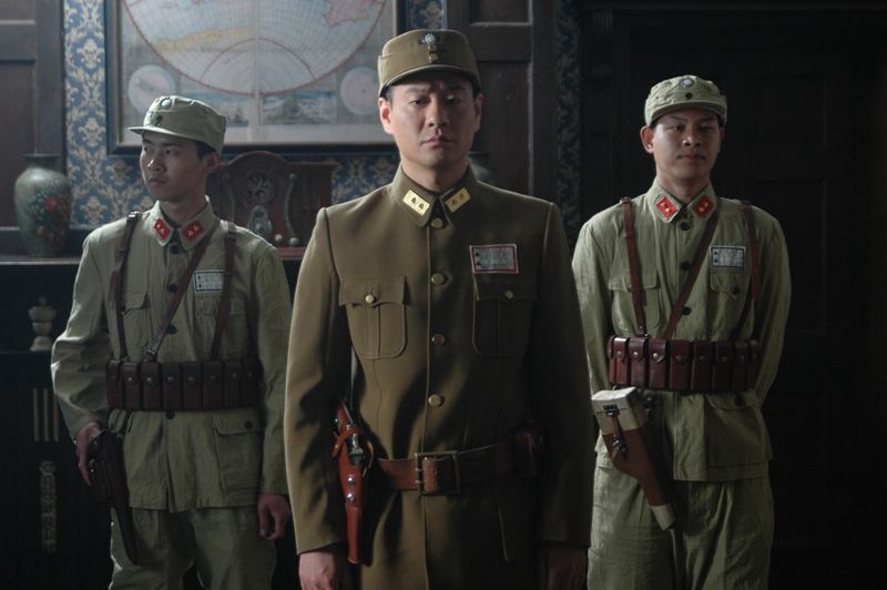  p>《中天悬剑》润亚影视传媒出品的抗战题材电视剧,由 a target="