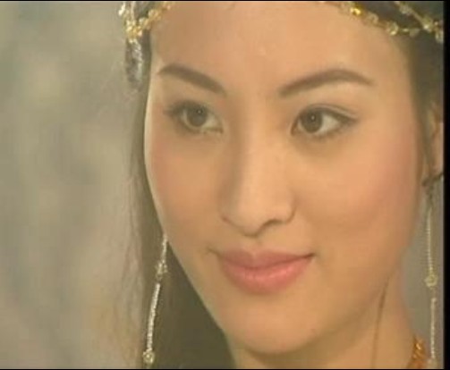  p>郑佳欣,1974年10月28日出生于北京,祖籍广东,毕业于北京电影学院