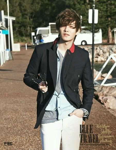  p>李宗泫,1990年5月15日出生于韩国釜山,歌手,音乐制作人,演员,原