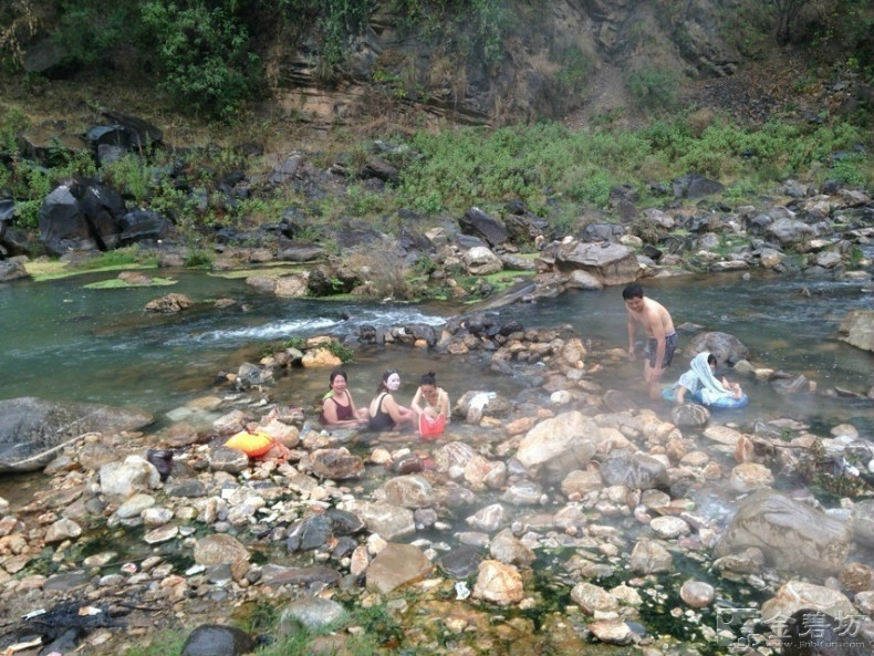 禄劝三江口野温泉