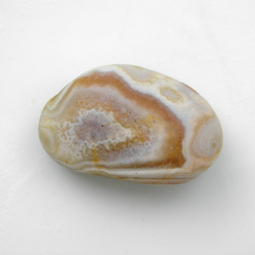  p>雨花石是一种天然 a target="_blank" href="/item/玛瑙">玛瑙 /a>