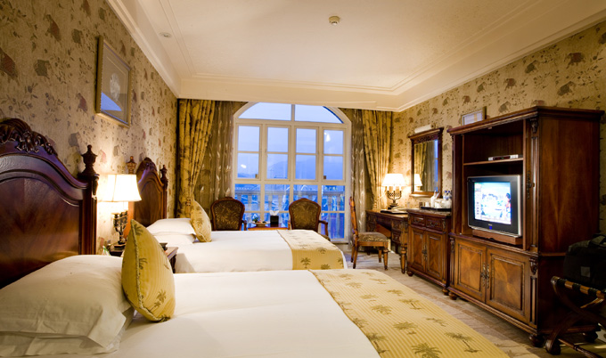 总建筑面积8万平方米,是宋城集团旗下一家国家五星级热带雨林主题酒店