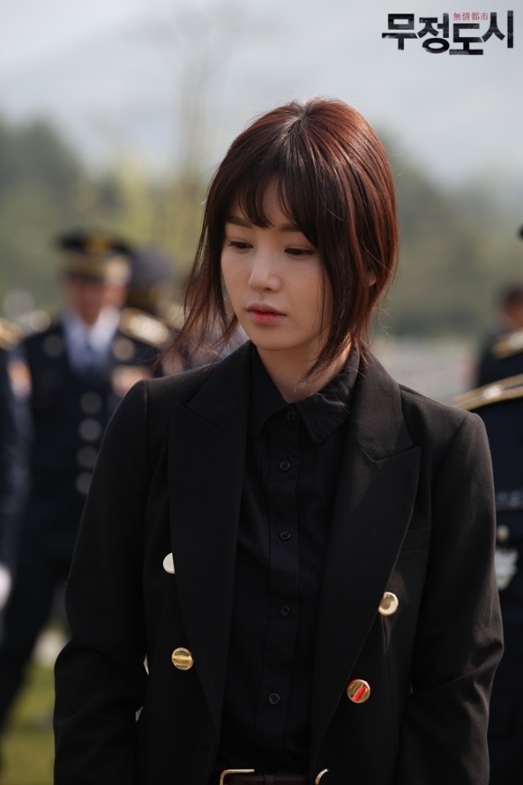  p>《无情都市》是韩国jtbc有线台于2013年5月27日起播出的月火连续剧