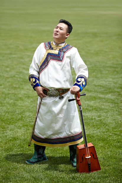  p>包胡尔查,蒙古族,著名 a target="_blank" href="/item/音乐人