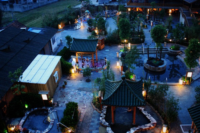  p>温泉度假村是集温泉洗浴,住宿,餐饮,会务,健身, 温泉度假村 娱乐等