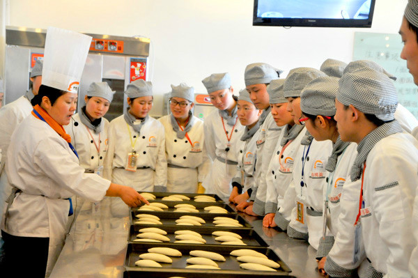 Ĵ¶ѧУ_¶ѧԺ ʡЭԱ_¶רѧԺ