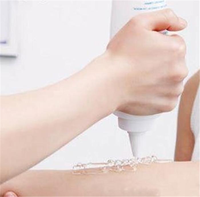  p data-id="go1cezoobi">备皮是指在手术的相应部位剃除毛发并进行体