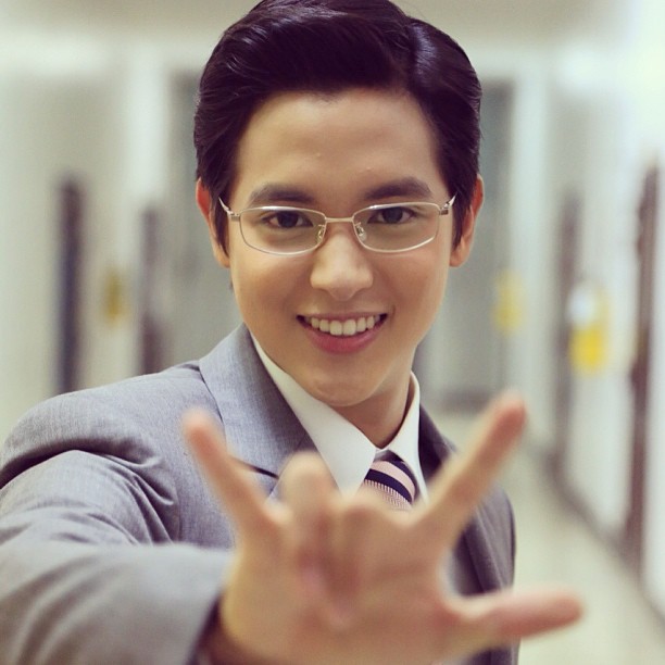  p>吉拉宇·唐思苏克(james),1993年9月19日出生于泰国披集府,泰国男