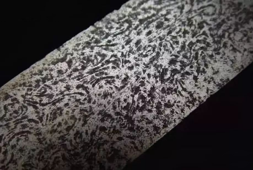 古代宝刀宝剑上为啥有花纹？日本波浪刀纹与中国马齿嵌钢谁更高端_百科TA说
