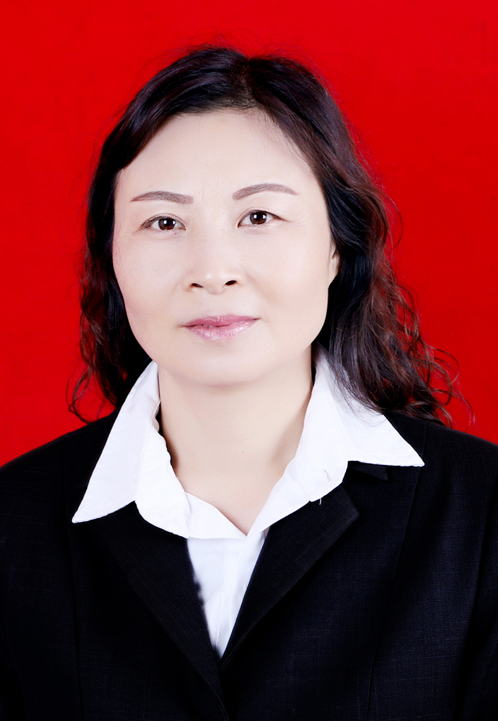  p data-id="sli5ekoaegpg">罗明梅,女,现任贵州省瓮安县教育局党组