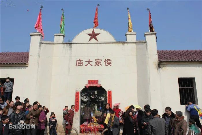 杨店龙灯一直是湖北孝感地区龙舞文化中的佼佼者,因其龙头巨大故又称