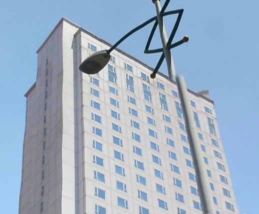  p>国际大厦后群楼位于长春市朝阳区朝阳区,共计房屋308户. /p>