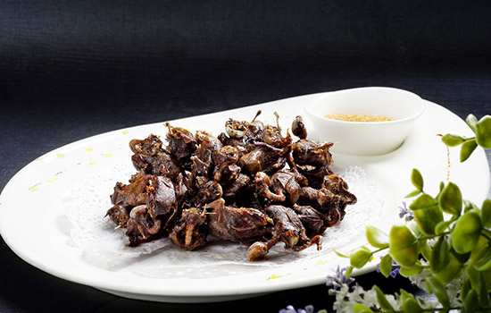 麻辣铁雀是一道美食,由<a target="
