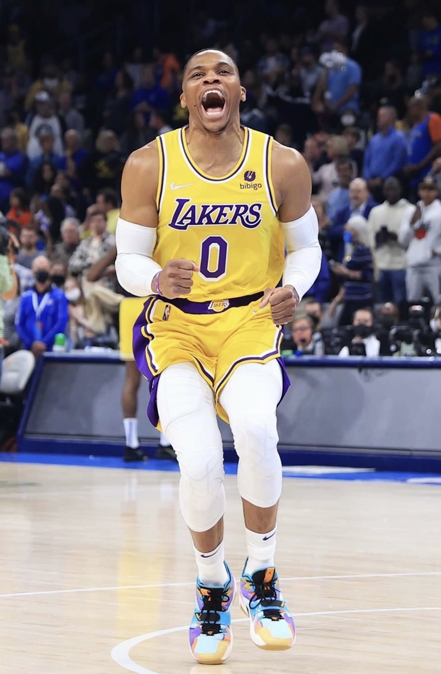  p>拉塞尔·威斯布鲁克(russell westbrook),1988年11月12日出生于 a