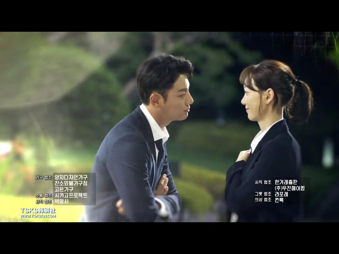  p>尹施允 i>(         ,yun si yun) /i>,1986年9月26日出生于韩国全