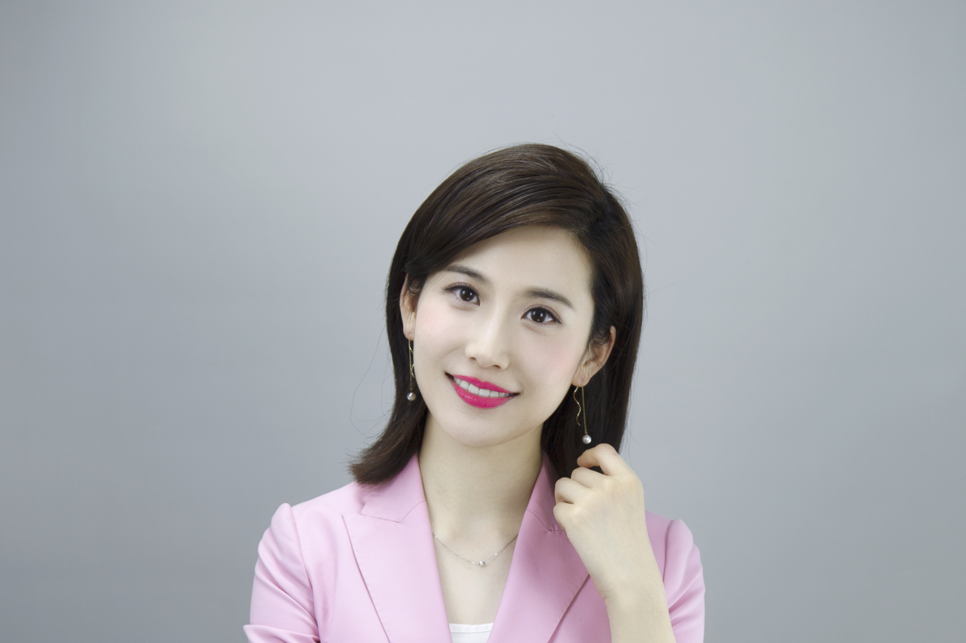 data-lemmaid="4695899">浙江电视台 /a>主持人,主持的节目有《 a