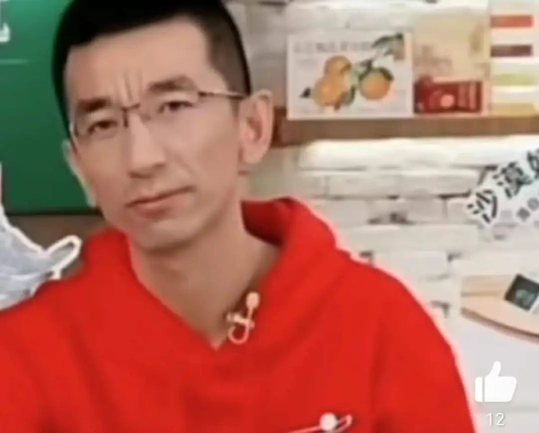 为什么有些人的川字纹，就像烙上去的？_百科TA说