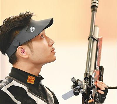  p>杨皓然,1996年2月22日出生于河北 a target="_blank" href="/item