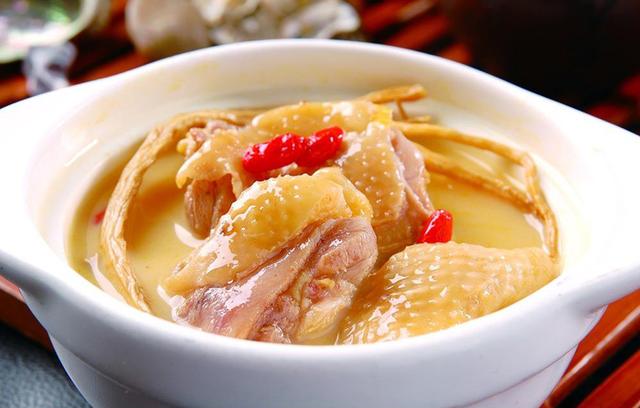当归煨鸡