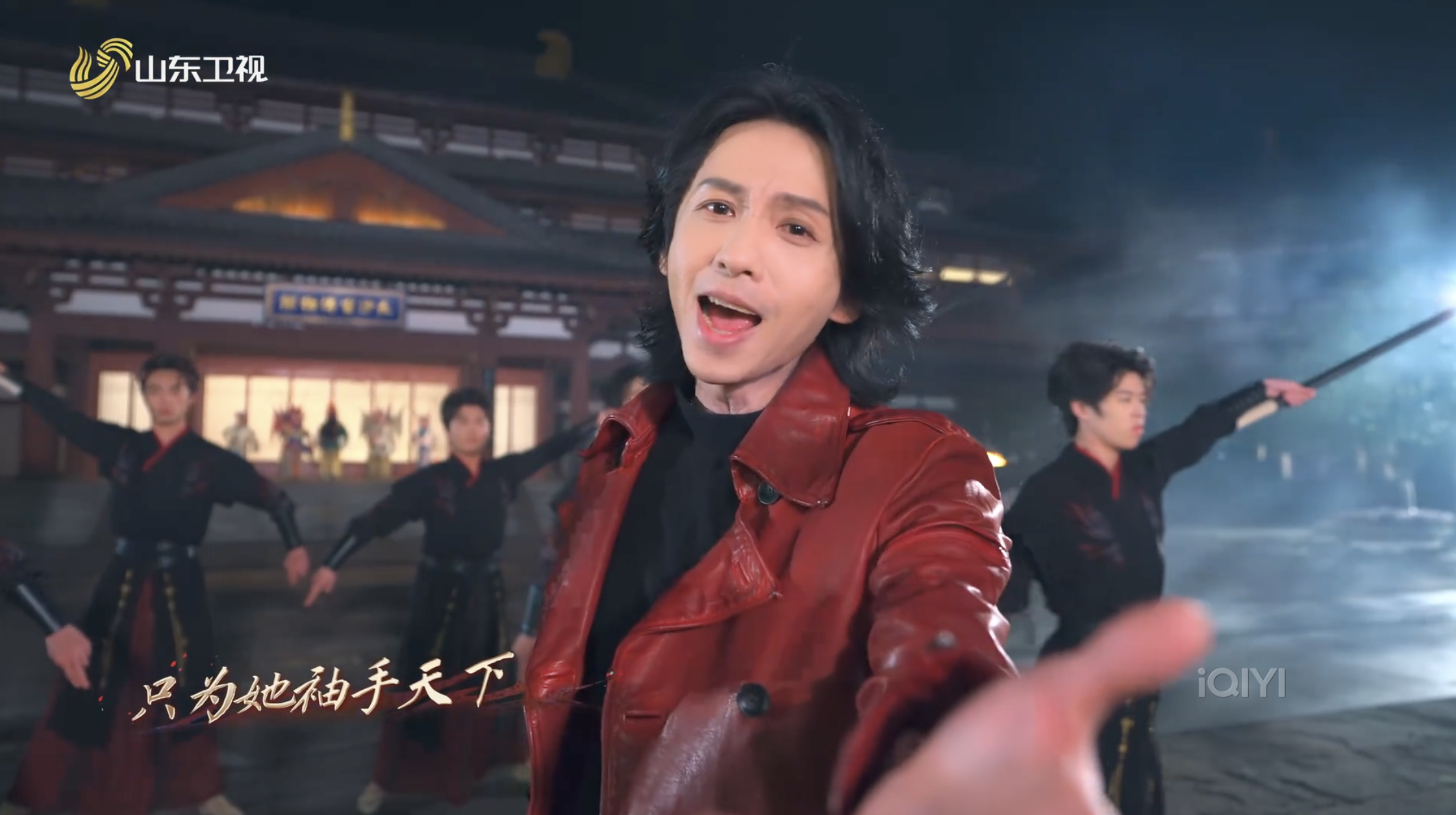 张淇，神隐在热搜、营销之外的风骨艺人_百科TA说